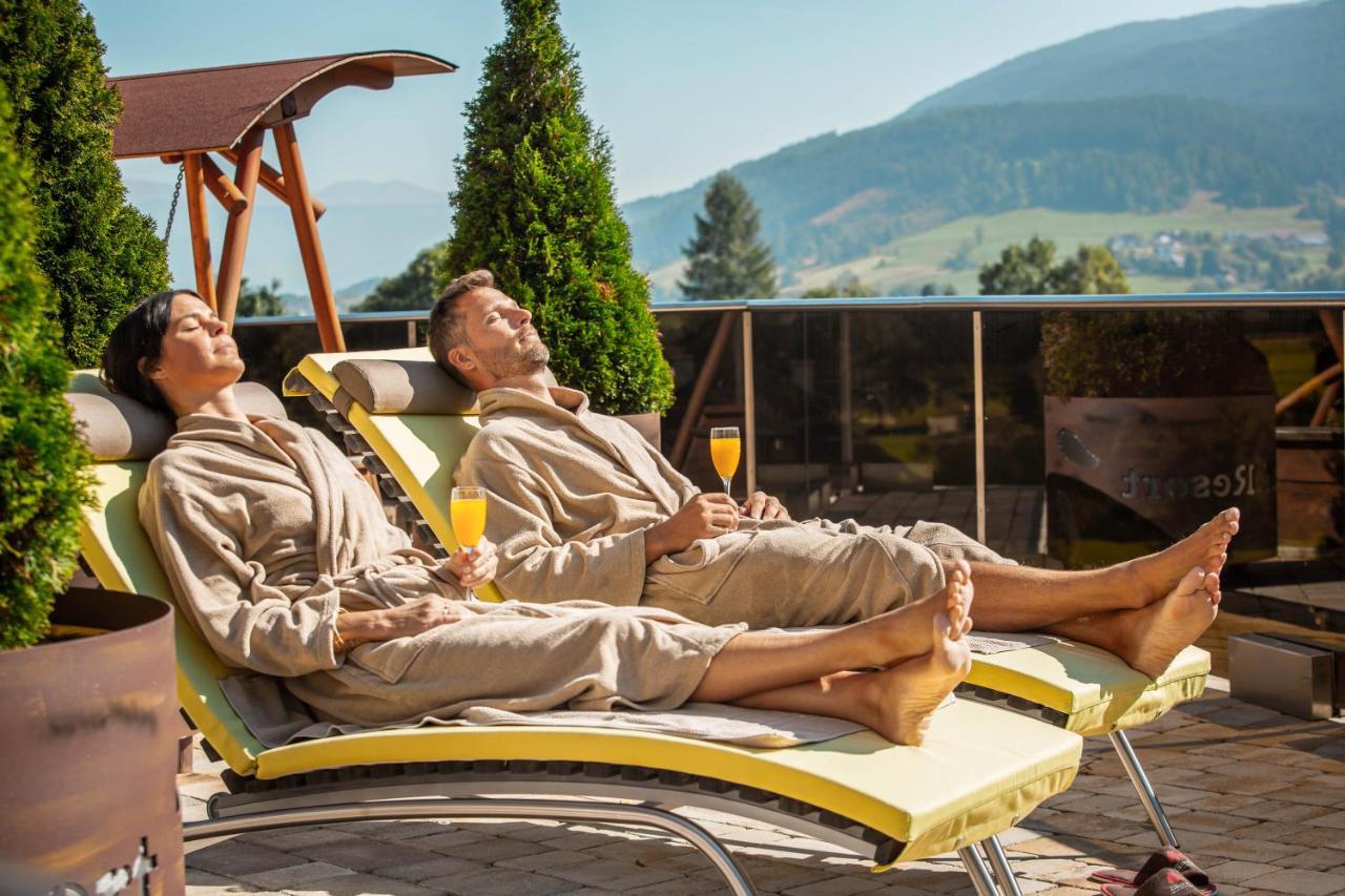 Grizzly Sport & Motorrad Resort Sankt Margarethen im Lungau Bagian luar foto