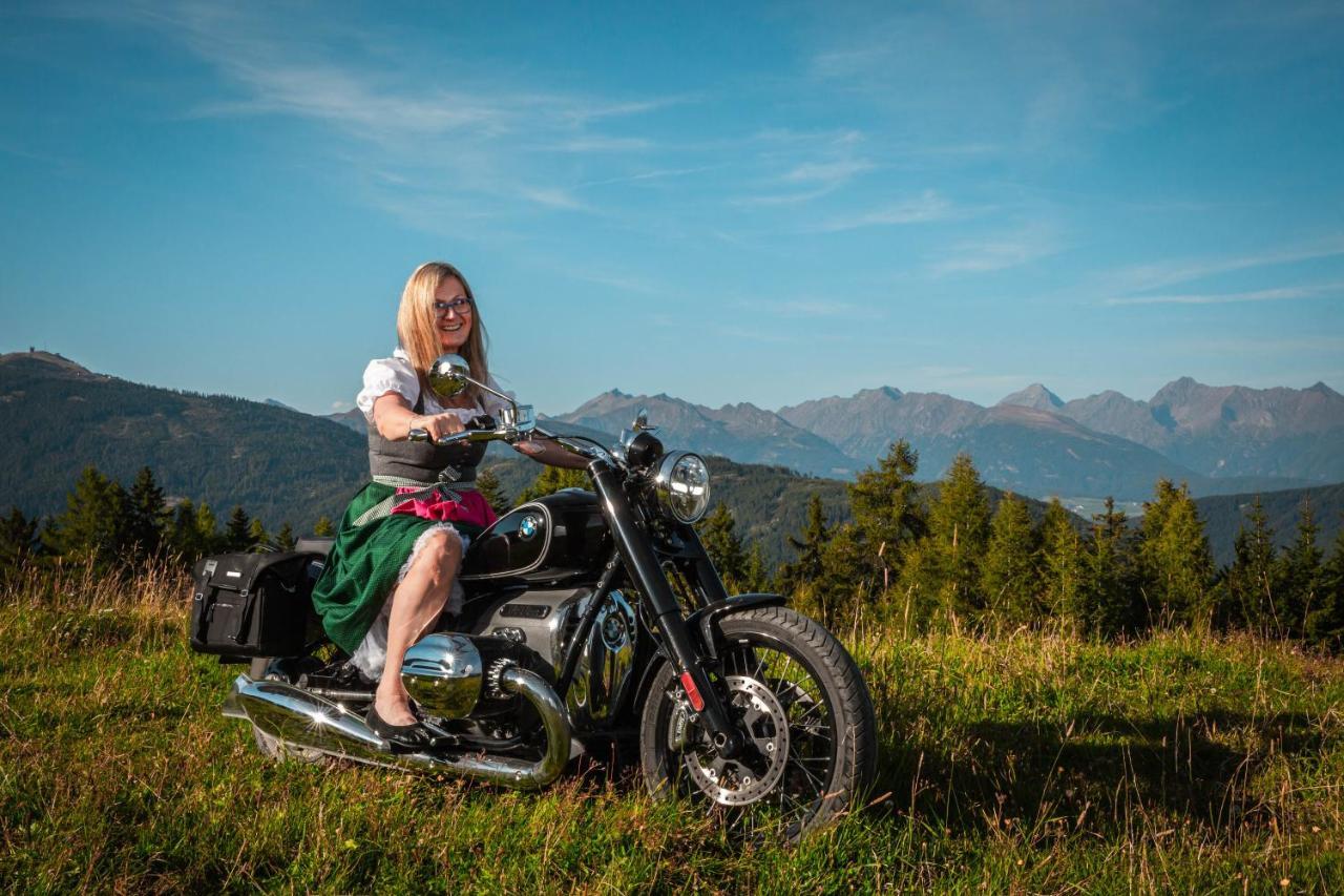 Grizzly Sport & Motorrad Resort Sankt Margarethen im Lungau Bagian luar foto