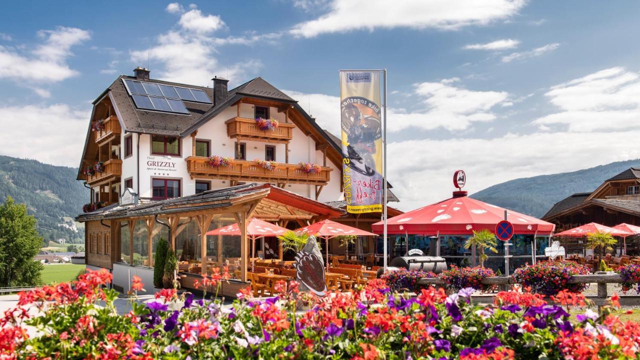 Grizzly Sport & Motorrad Resort Sankt Margarethen im Lungau Bagian luar foto