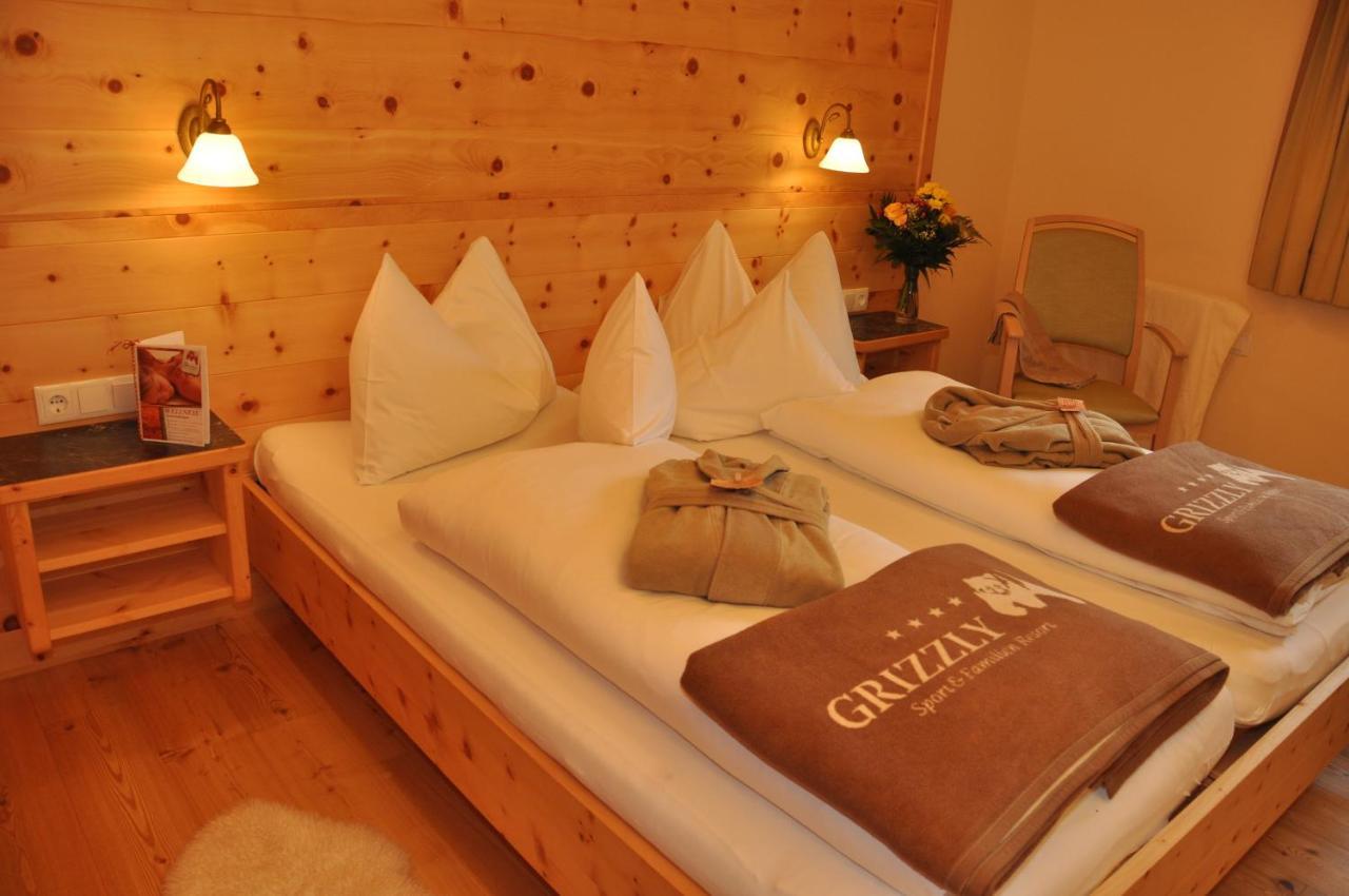 Grizzly Sport & Motorrad Resort Sankt Margarethen im Lungau Bagian luar foto