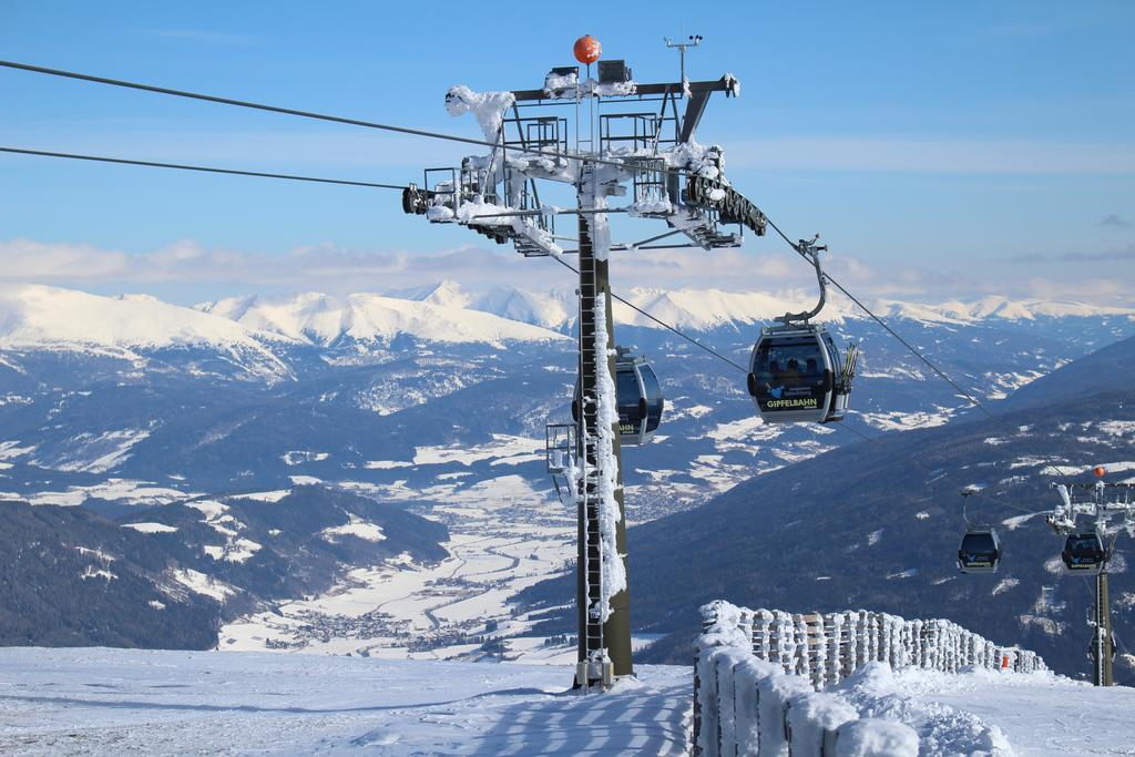 Grizzly Sport & Motorrad Resort Sankt Margarethen im Lungau Bagian luar foto