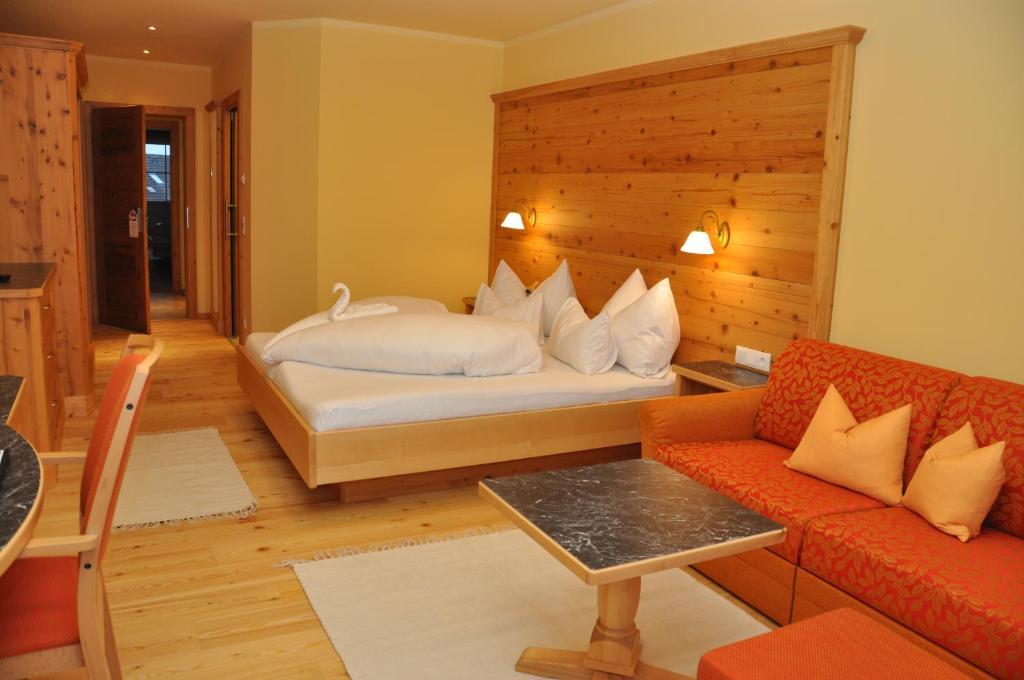 Grizzly Sport & Motorrad Resort Sankt Margarethen im Lungau Ruang foto
