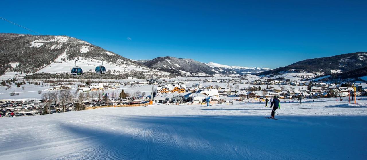 Grizzly Sport & Motorrad Resort Sankt Margarethen im Lungau Bagian luar foto